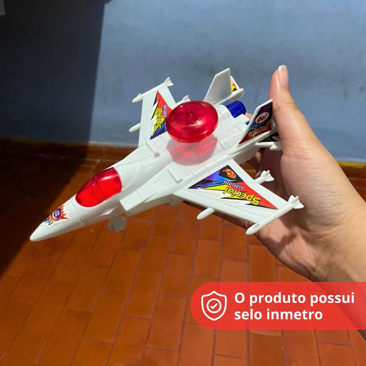 Brinquedo Infantil Avião A Corda Movimenta E Anda Com Luzes